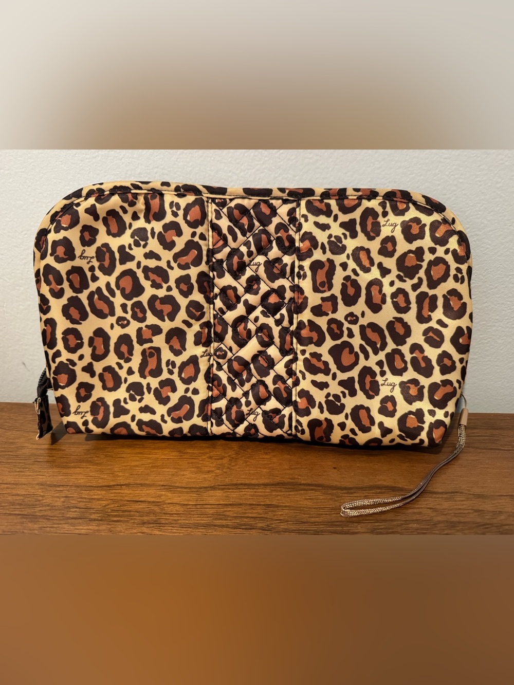 Lug Flash Travel Cosmetic Case Leopard Print Organization Pouch NWOT - Picture 2 of 4